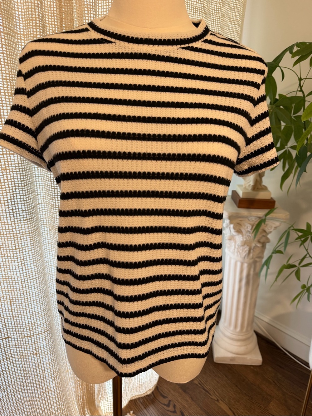 Striped Black and White Short-Sleeve Sweater t-shirt